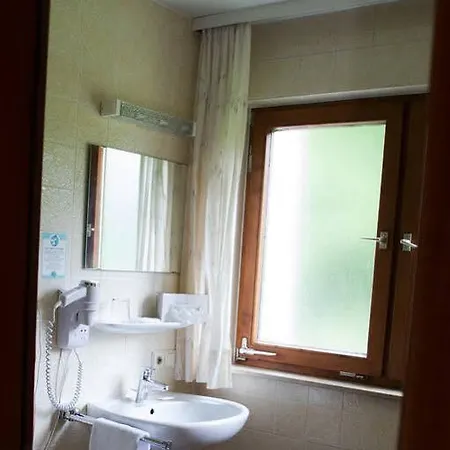 מלון Quellenhof - Self-check-in באד אוראך